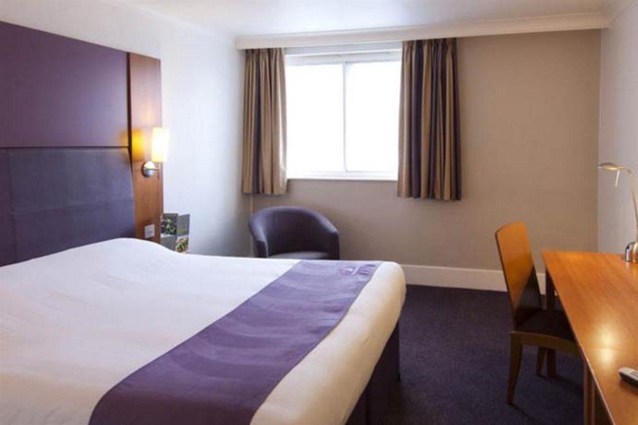Premier Inn London Hayes, Heathrow Hayes  Eksteriør bilde
